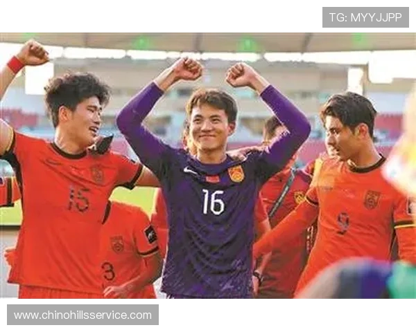 热议国足全场表现：下半场有起色拜合拉木有效